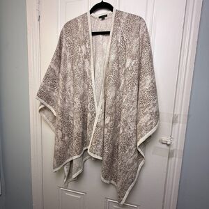 Ann Taylor Poncho Womens One Size Beige Snake Print Open Front Shawl Wrap